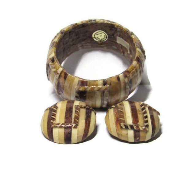 Wide Bangle and Clip Earrings Set Bark Strips - Picture 3 of 5